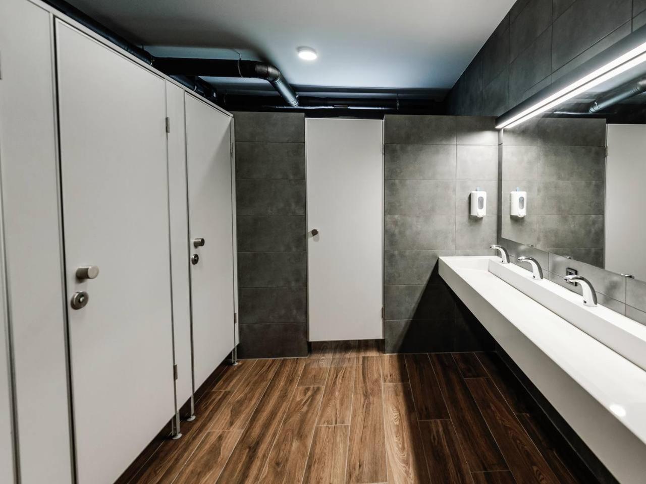 קייב Nesvit Hotel מראה חיצוני תמונה